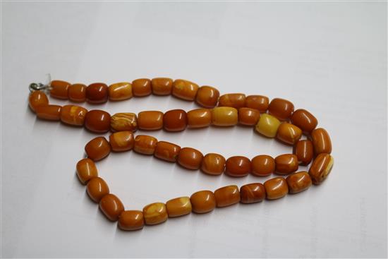 Two amber bead necklaces, gross weight 40 grams.